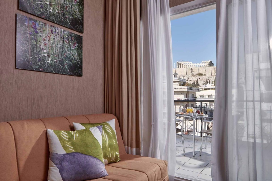 Philippos-Hotel_room-with-a-view_Acropolis_Plaka_Athens